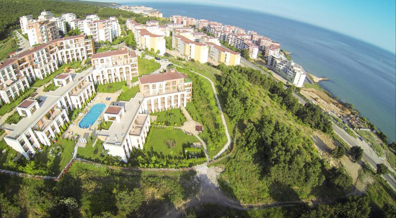 Fort Noks - Menada Apartments Sveti Vlas Exterior foto