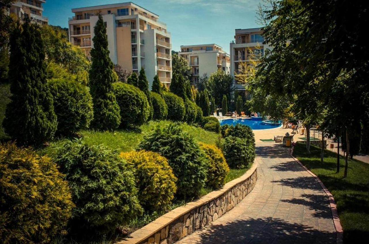 Fort Noks - Menada Apartments Sveti Vlas Exterior foto