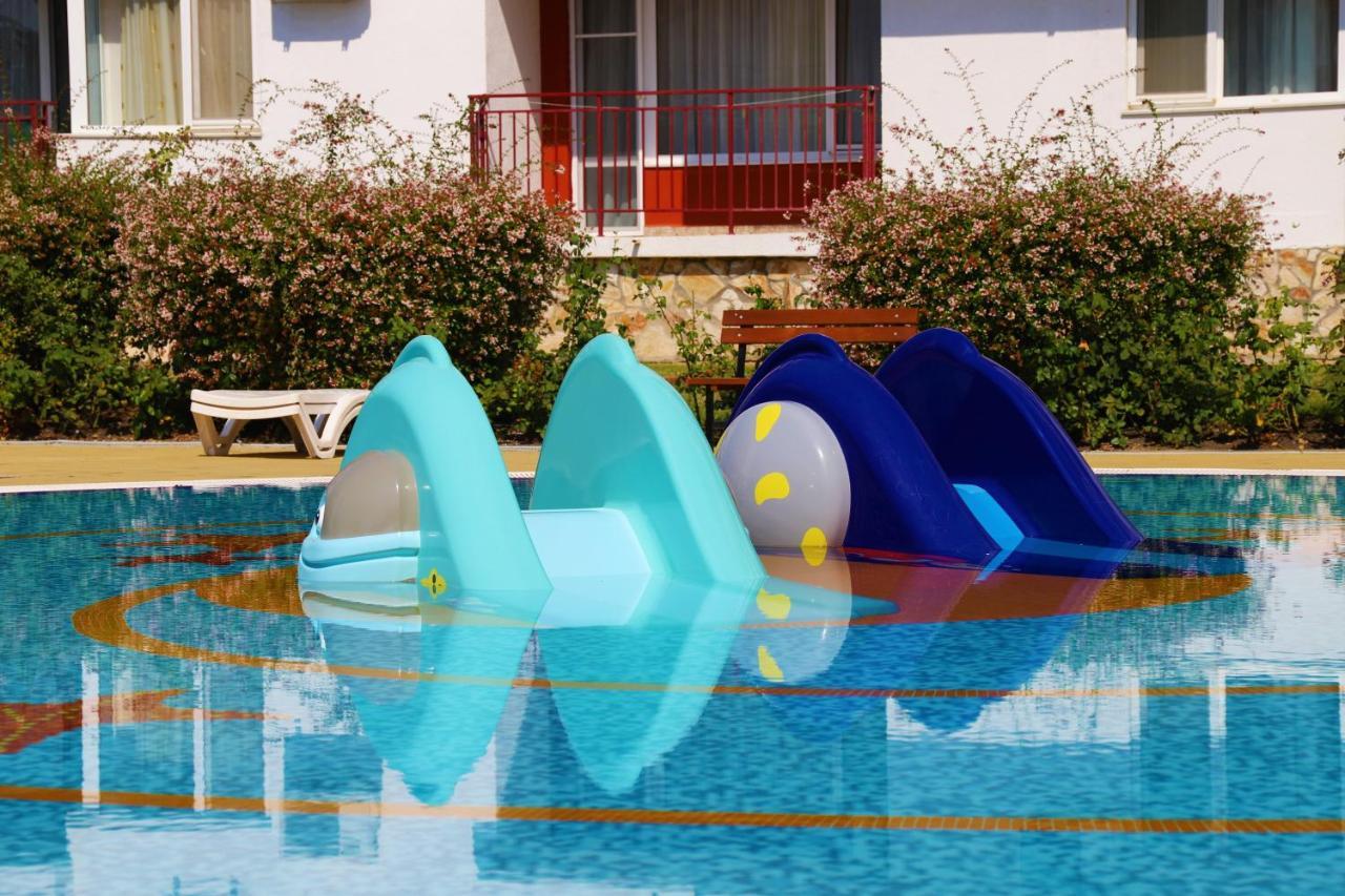 Fort Noks - Menada Apartments Sveti Vlas Exterior foto