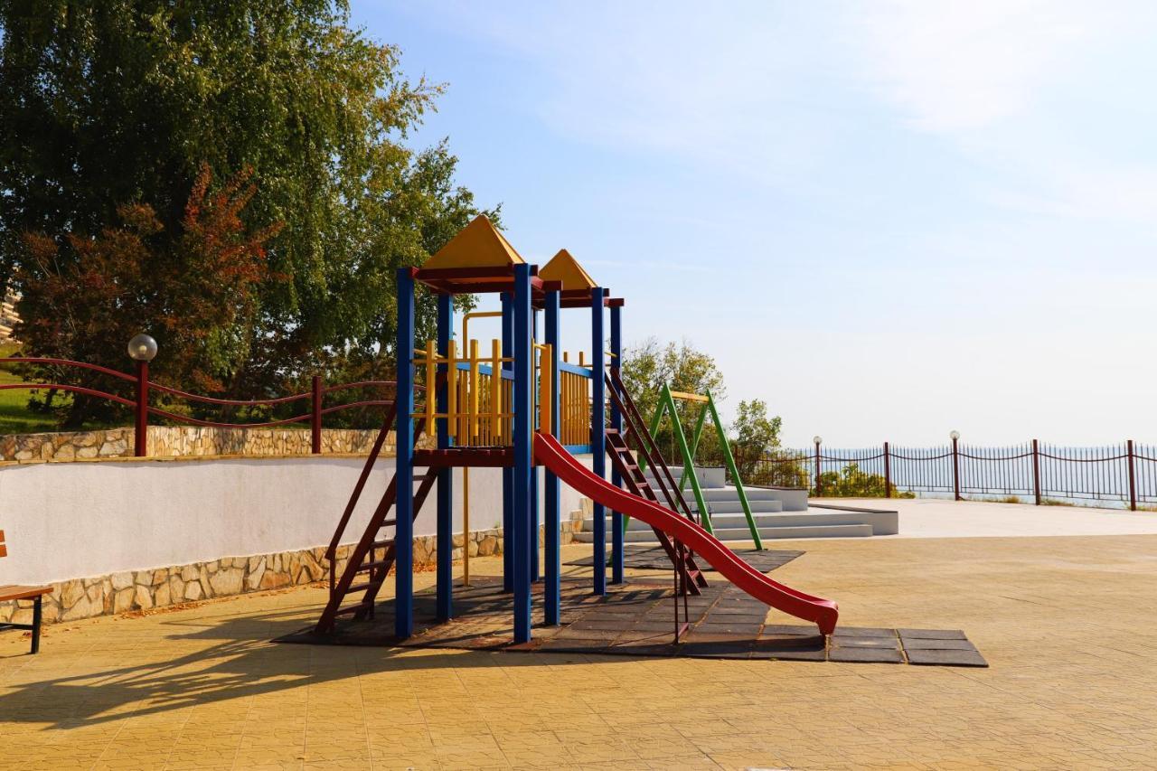 Fort Noks - Menada Apartments Sveti Vlas Exterior foto